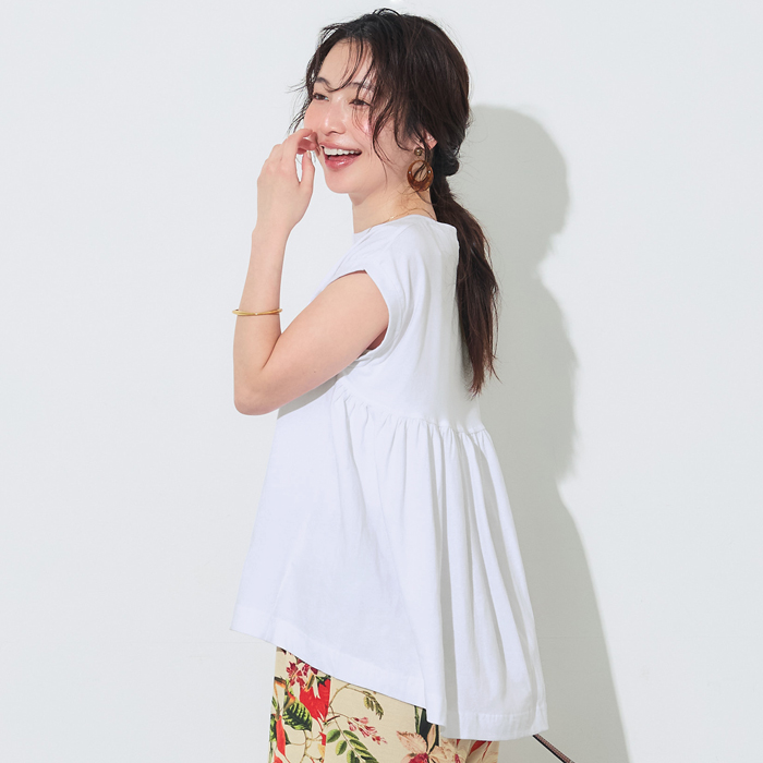バックギャザーロールアップスリーブTシャツ